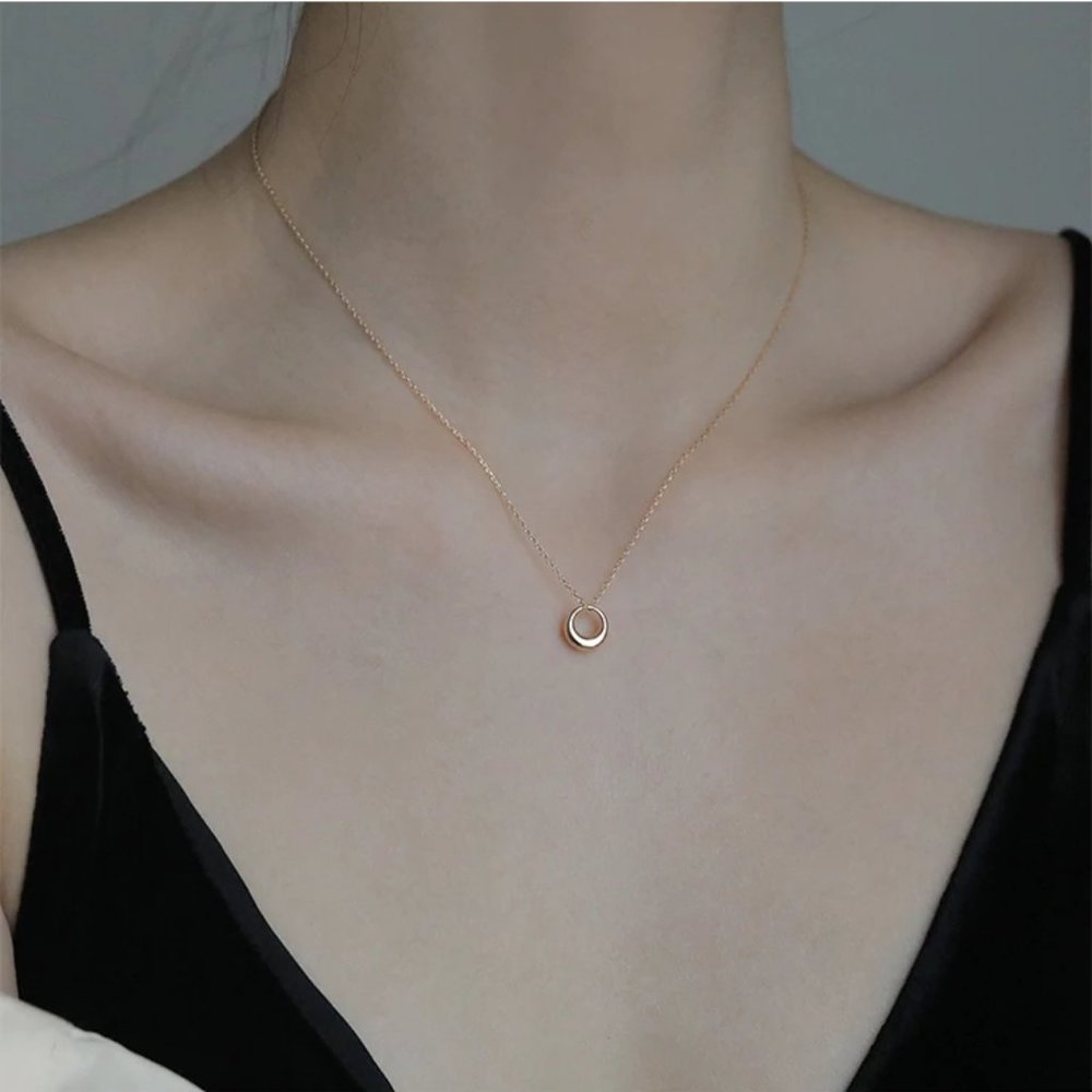 NEW Yellow Gold Round Pendant Chain Necklace - Picture 6 of 11